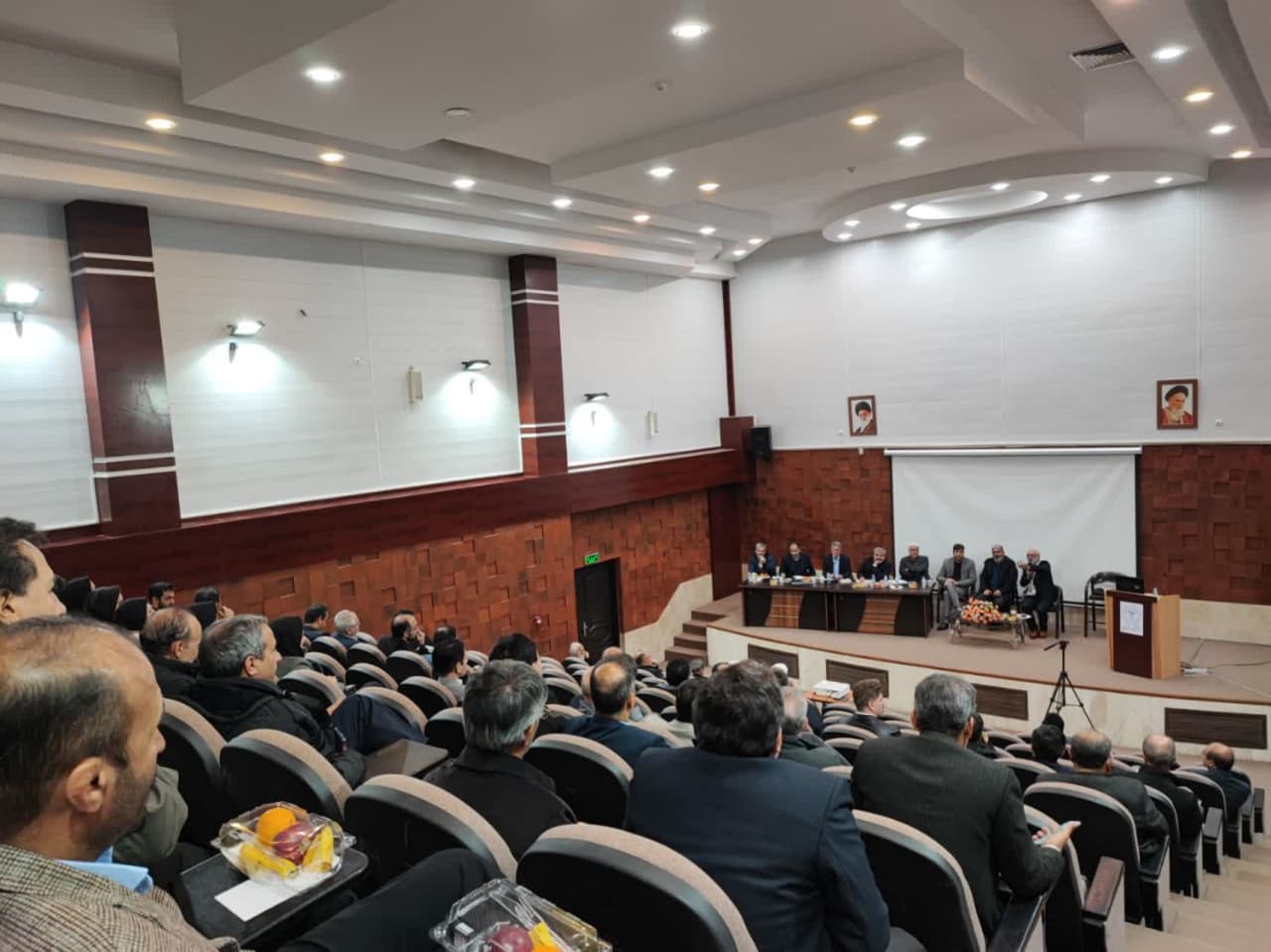 نشست صمیمانه هیأت رئیسه دانشگاه رازی